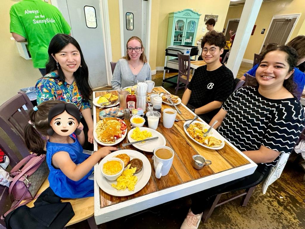 Lab's brunch welcoming the new members and celebrating CHI submissions, awards, and CSCW paper acceptances!